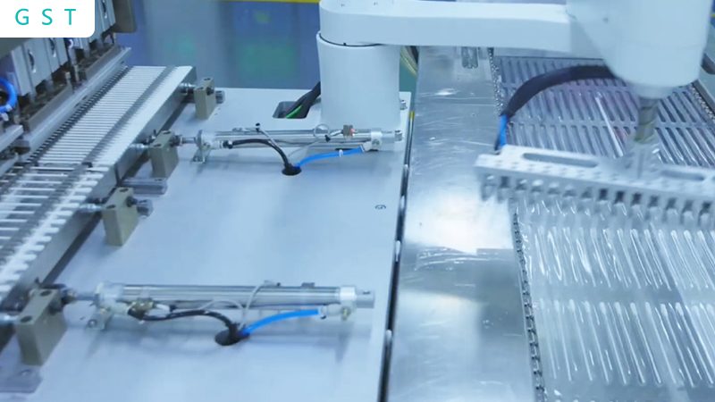 设备购置成本：选择合适的设备是控制成本的关键。需要考虑以下因素：